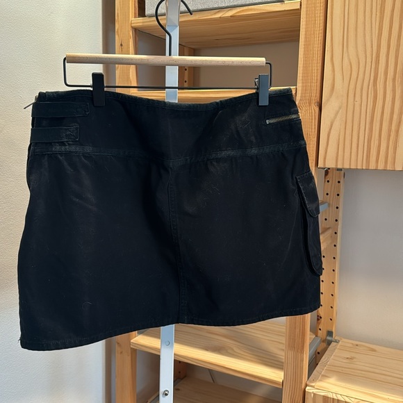 Vintage Y2K H&M Cargo Mini Skirt - Picture 2 of 6